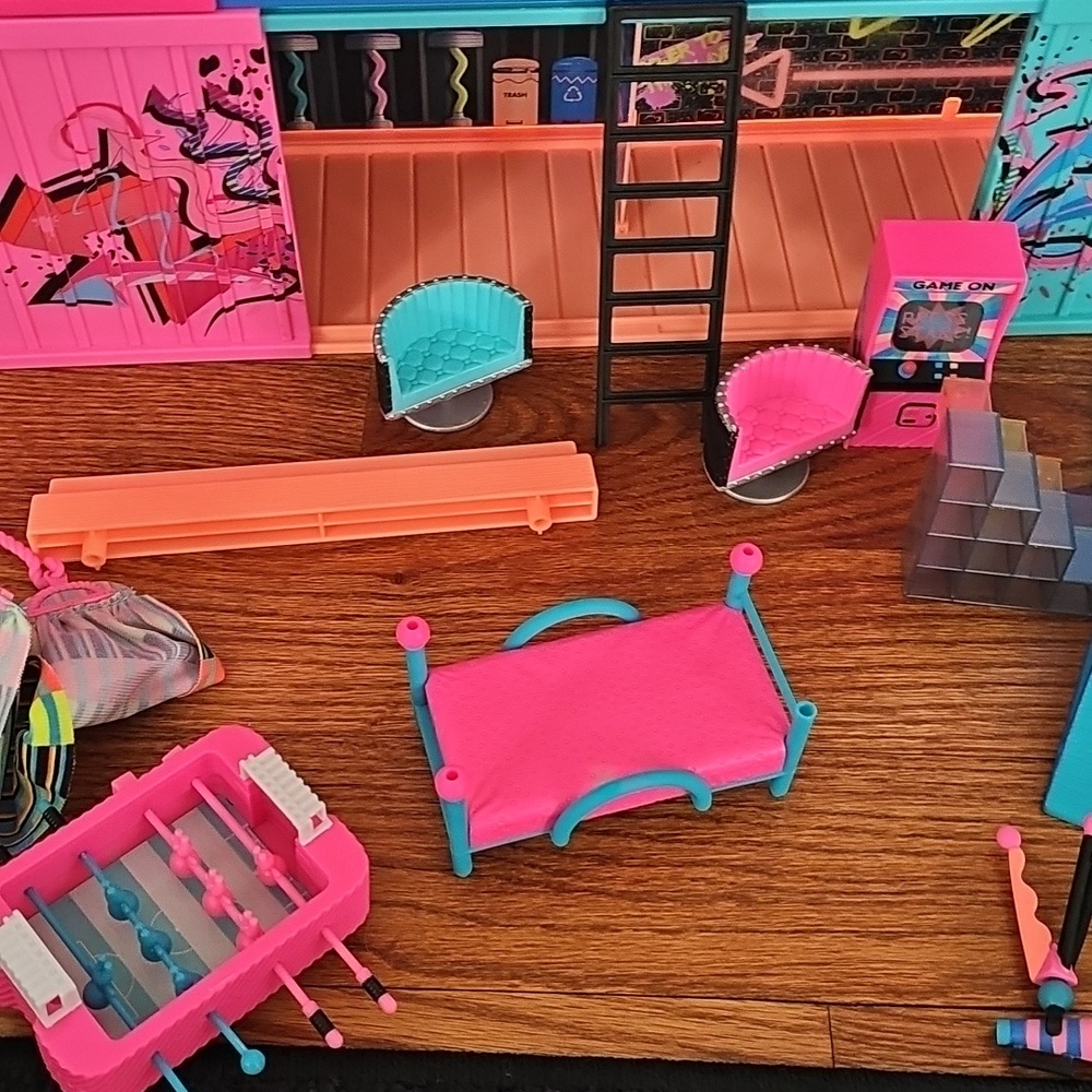Lol Surprise Modular Doll Container House Clubhouse Playset - Picture 4 of 7